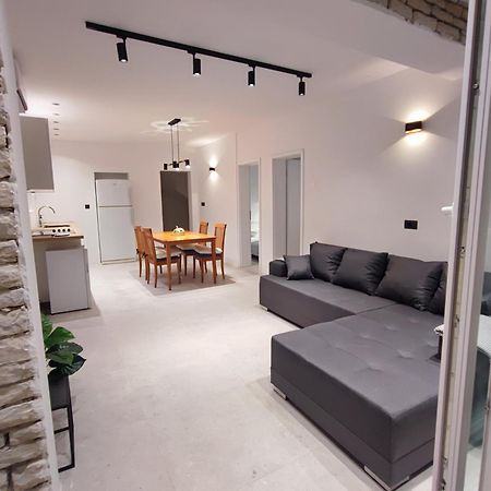 Astramaris Apartments Donji Okrug  Eksteriør billede
