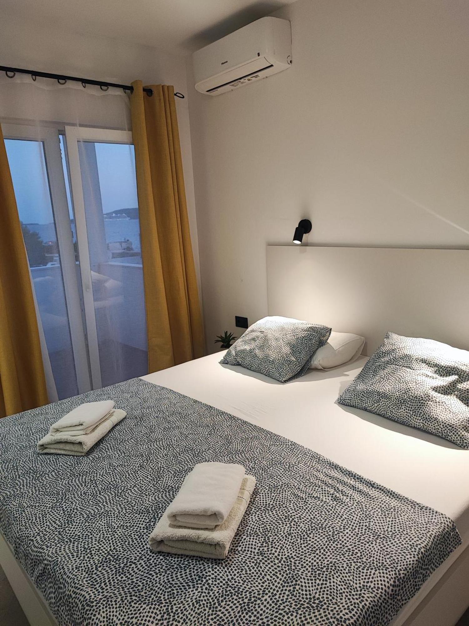 Astramaris Apartments Donji Okrug  Eksteriør billede